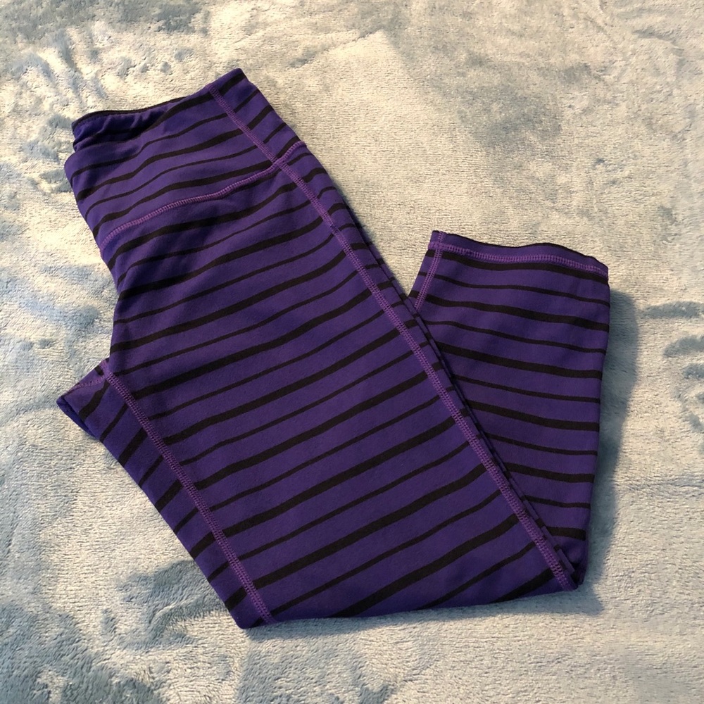 Athleta striped Capri leggings